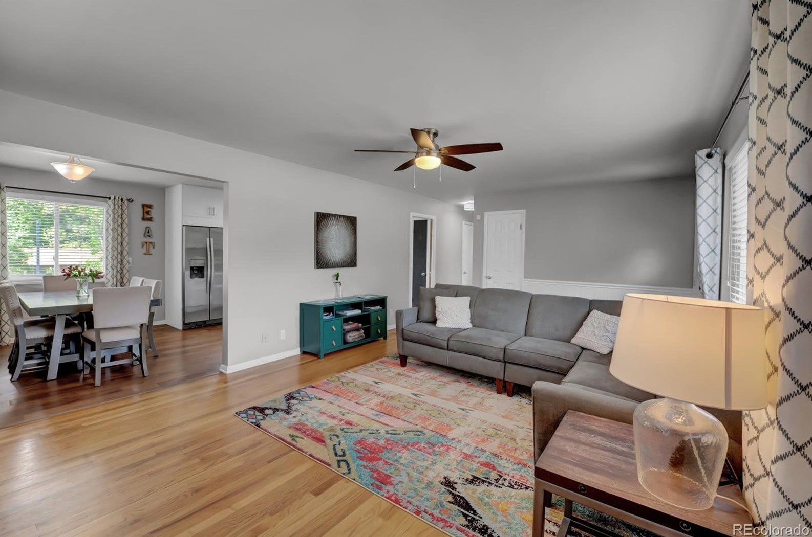 833 Crestline Ave, Littleton CO 80120-1217 exterior