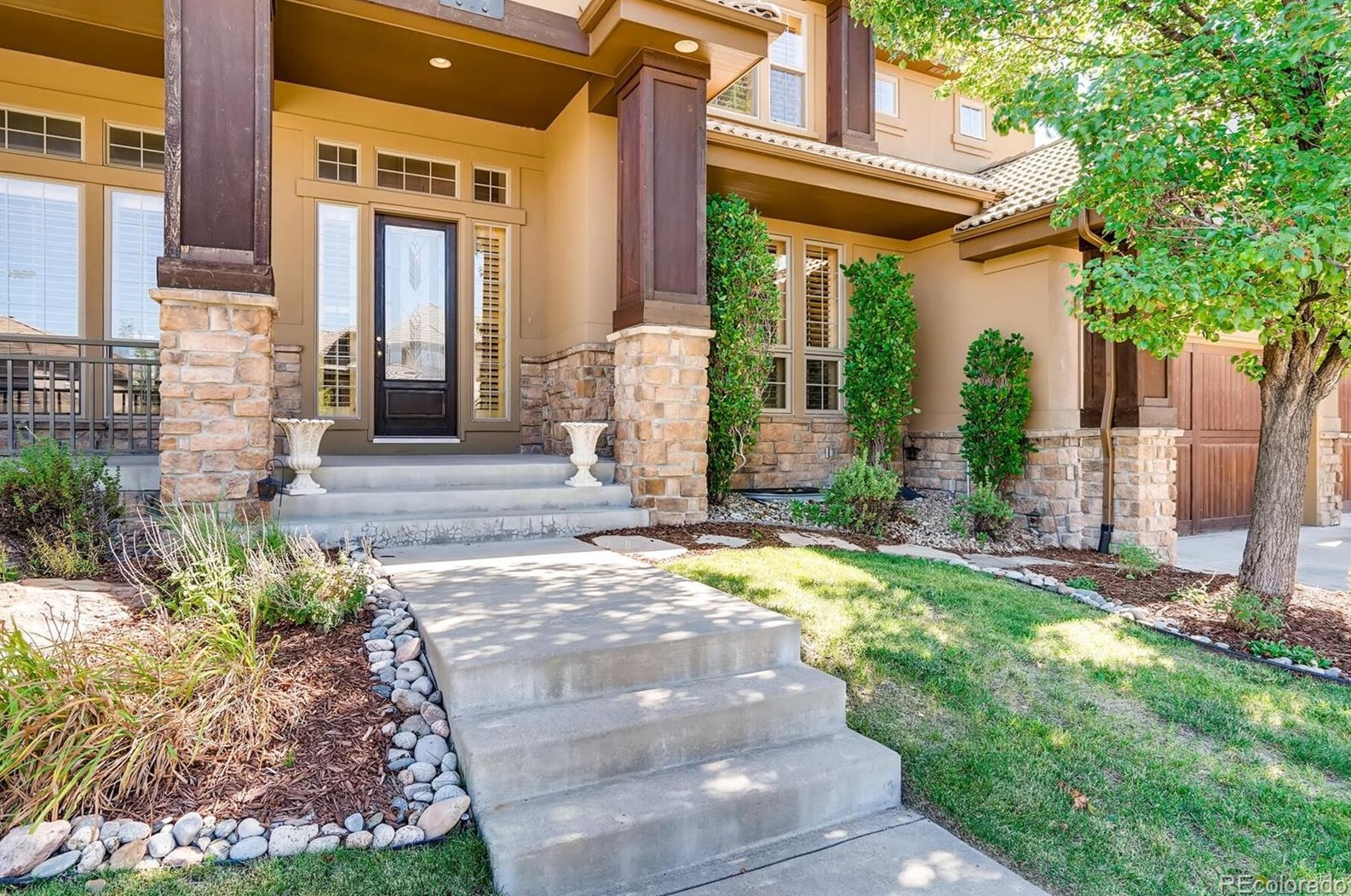 9159 Lost Hill Dr, Littleton, CO 80124-6750