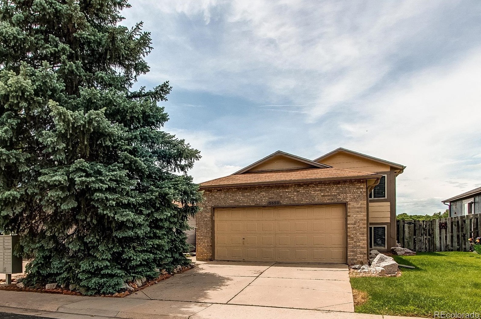 5650 71st Ave, Arvada CO  80003-3801 exterior
