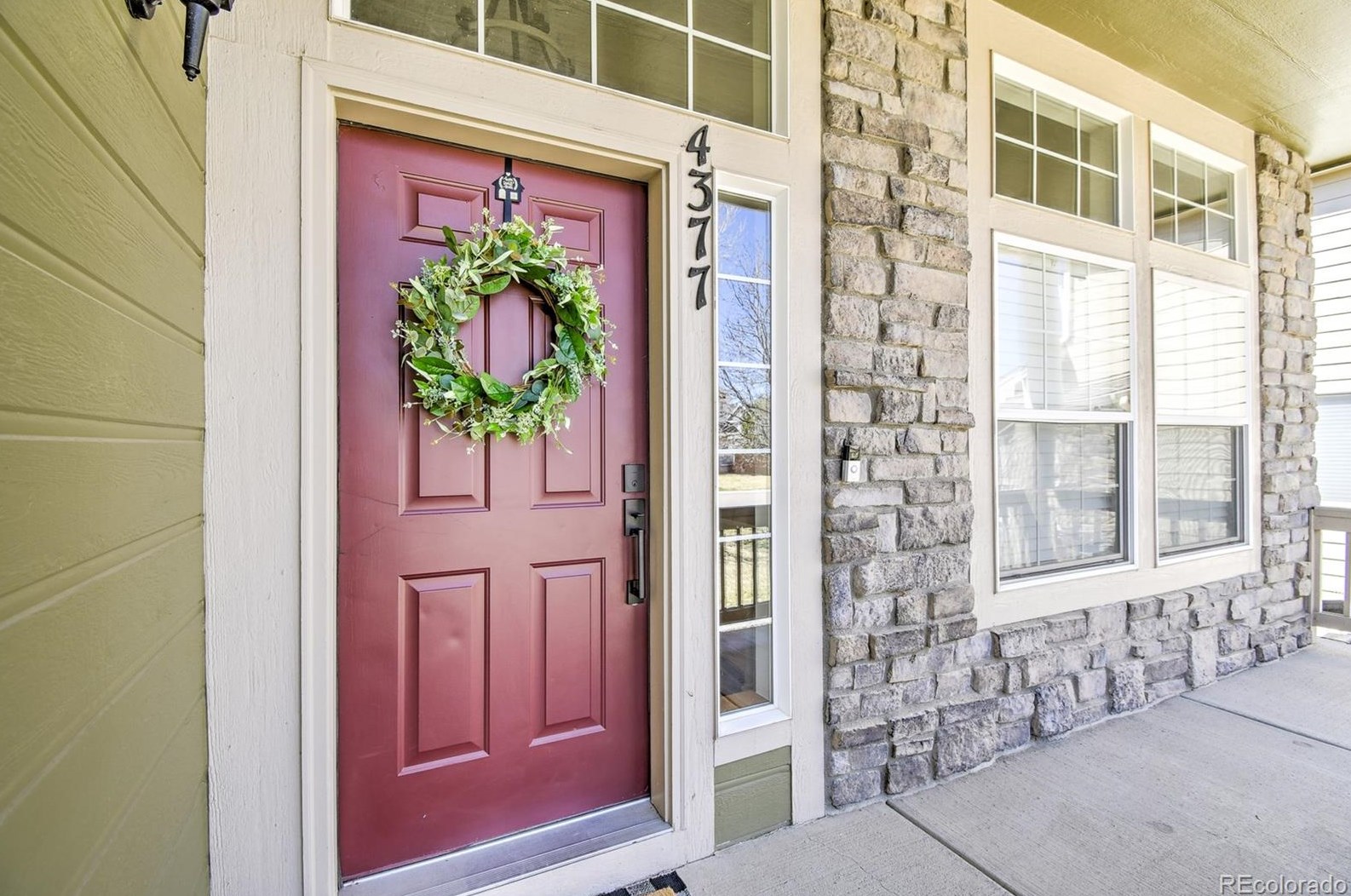 4377 Bobolink Dr, Castle Rock CO  80109-7874 exterior