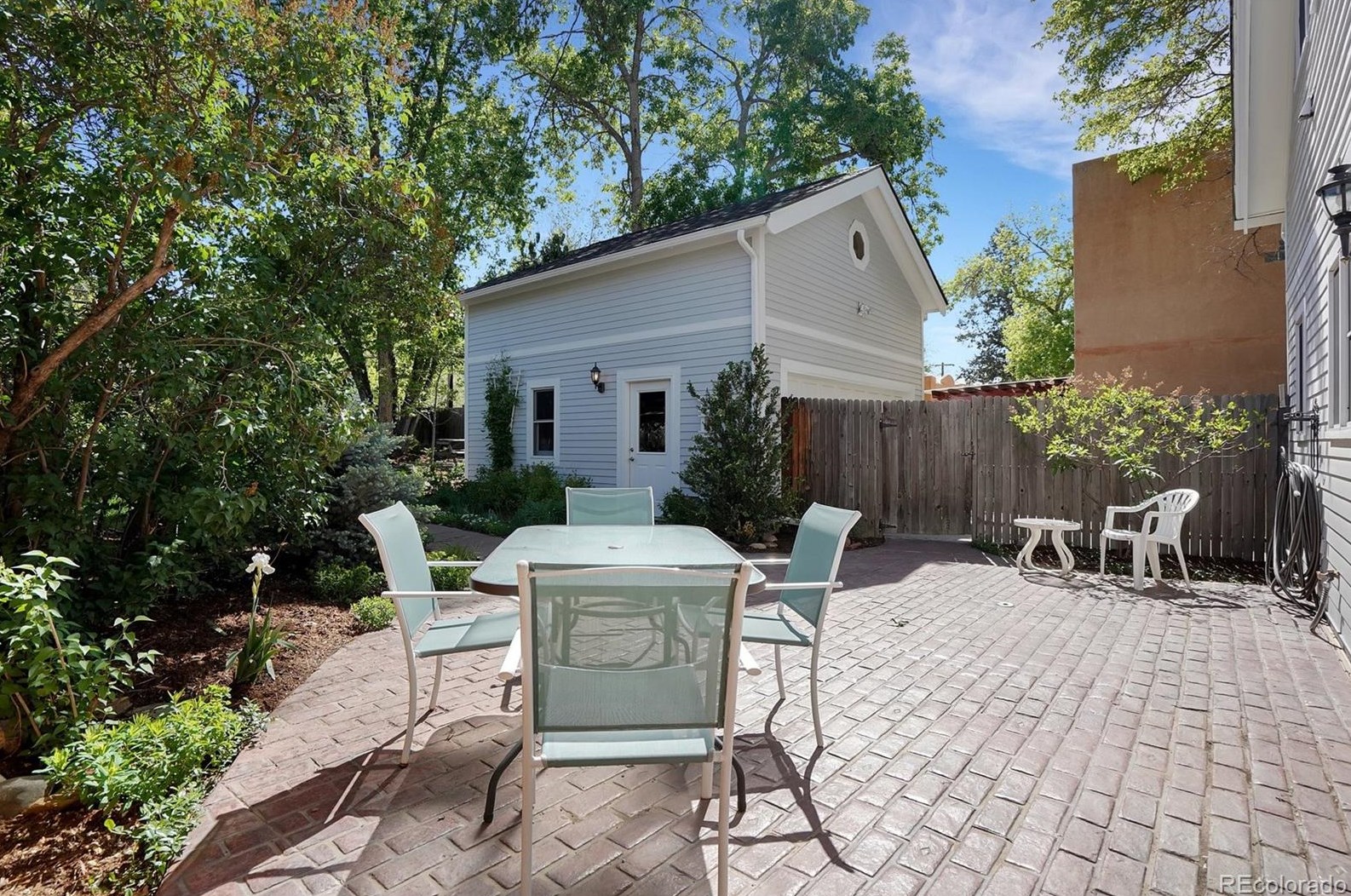 1322 Pikes Peak Ave, Colorado Springs, CO 80904-4045