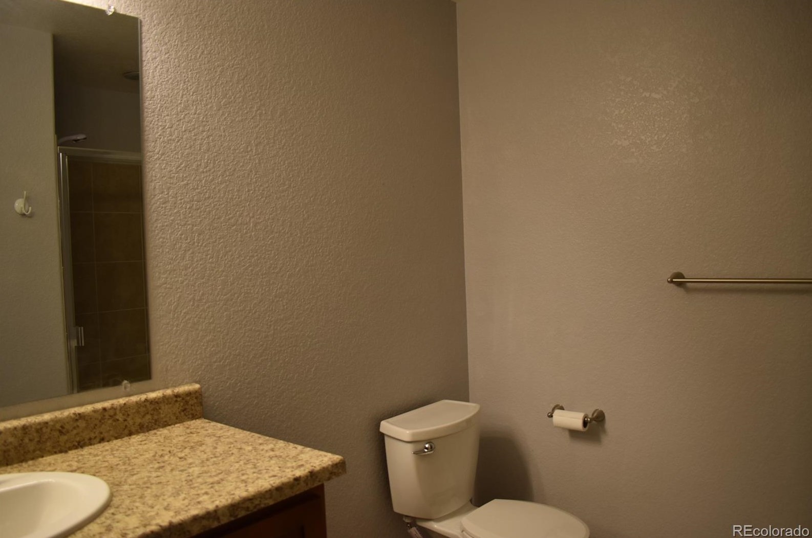 8422 Upham Way, Littleton CO 80128-6380 exterior