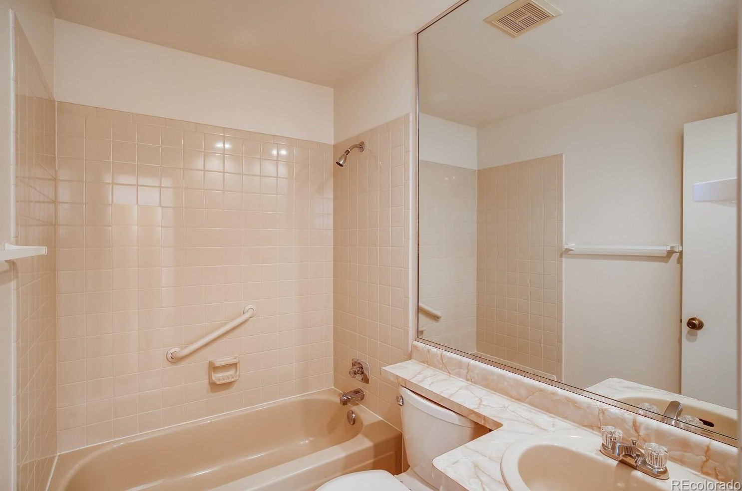 7700 Cove Cir, Littleton CO 80122-3355 exterior