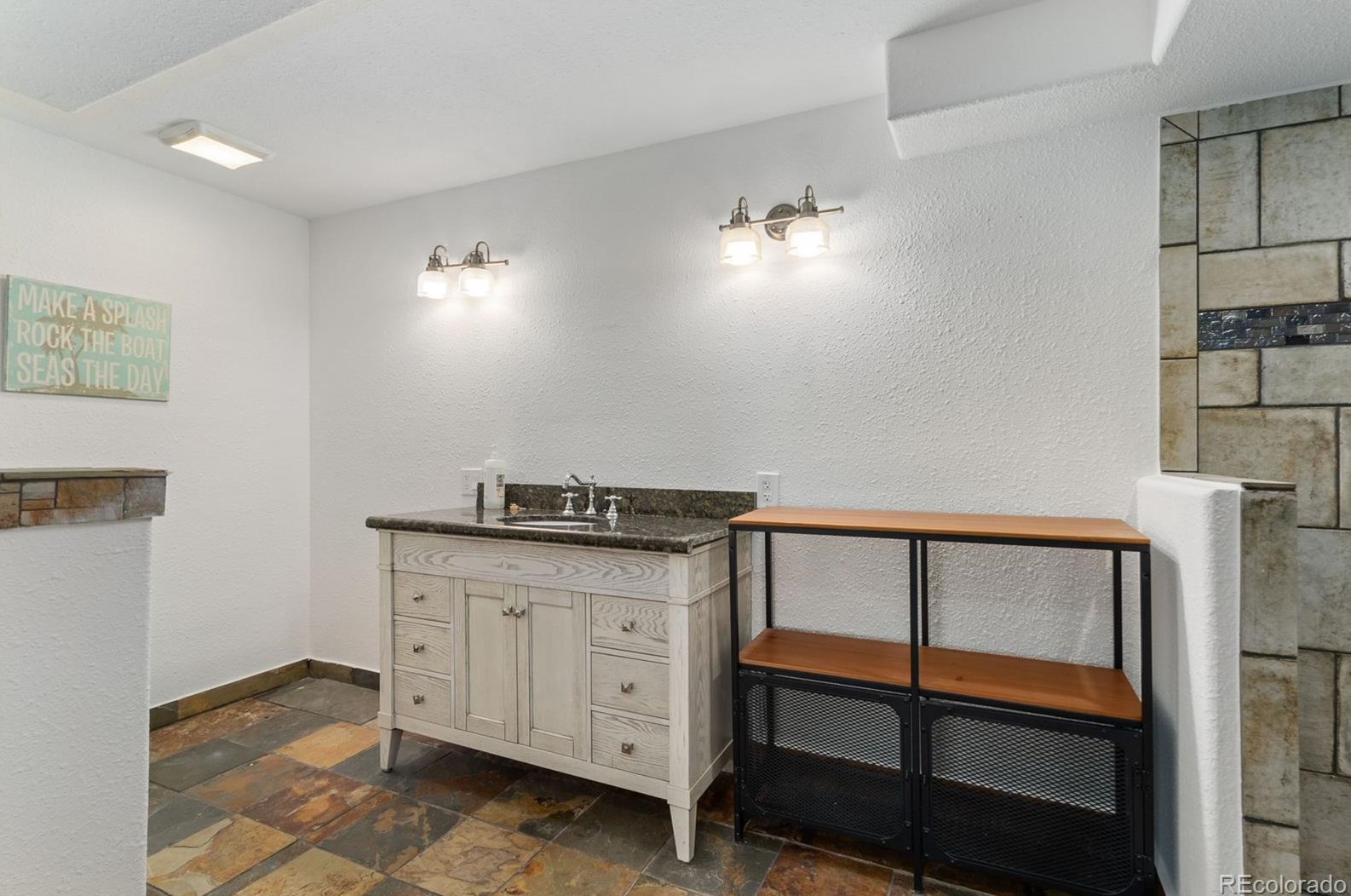 6717 Millstone St, Littleton CO  80130-3843 exterior