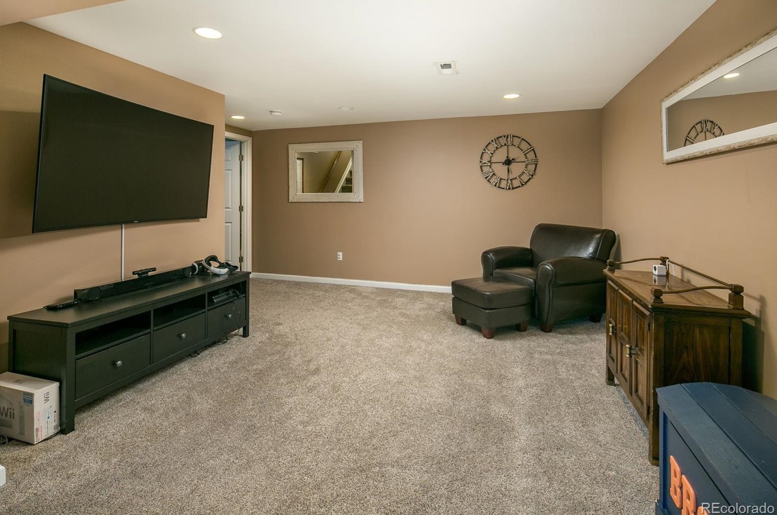 438 Jamison Ave, Littleton CO 80122-2828 exterior