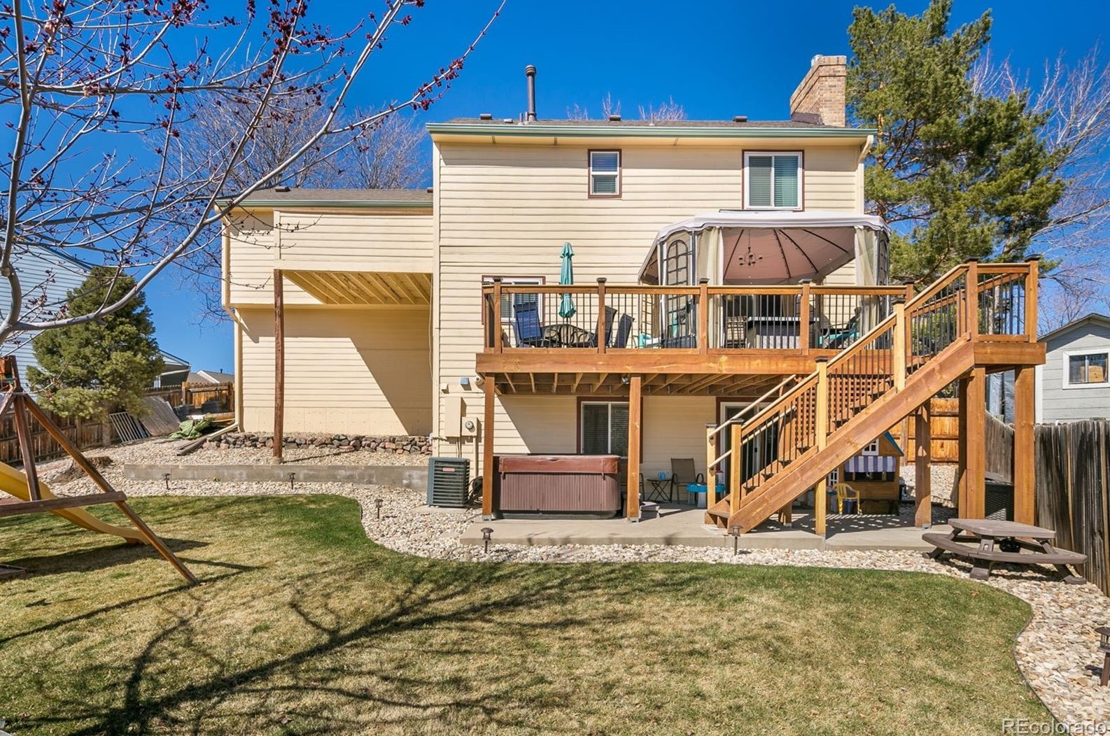 438 Jamison Ave, Littleton CO 80122-2828 exterior