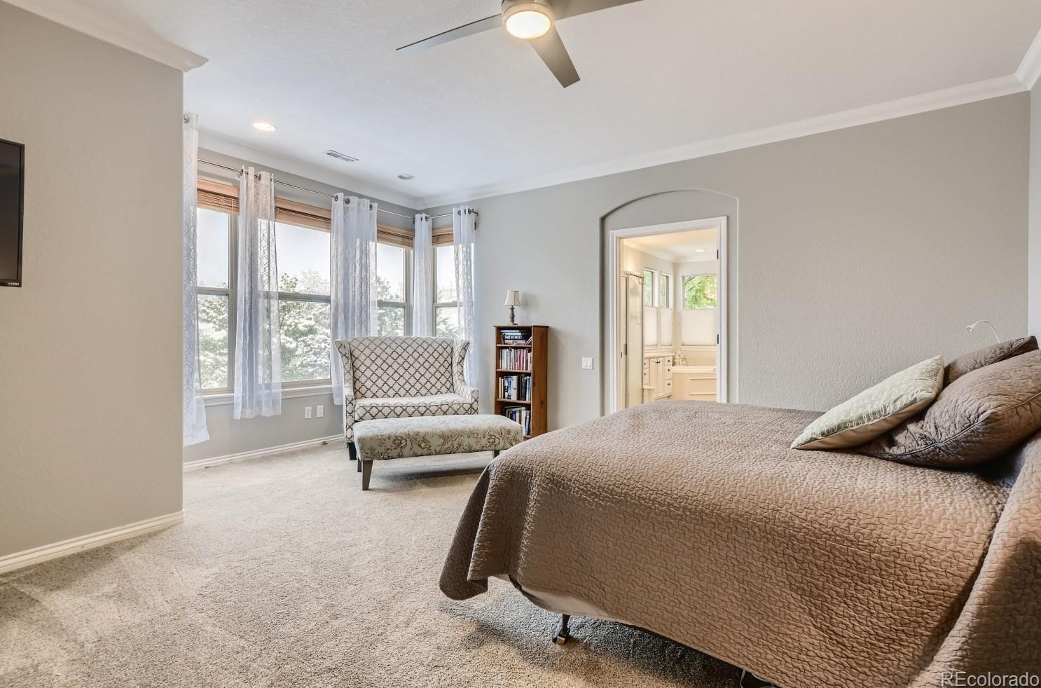 7482 Lewis Ct, Littleton CO 80127-4279 exterior