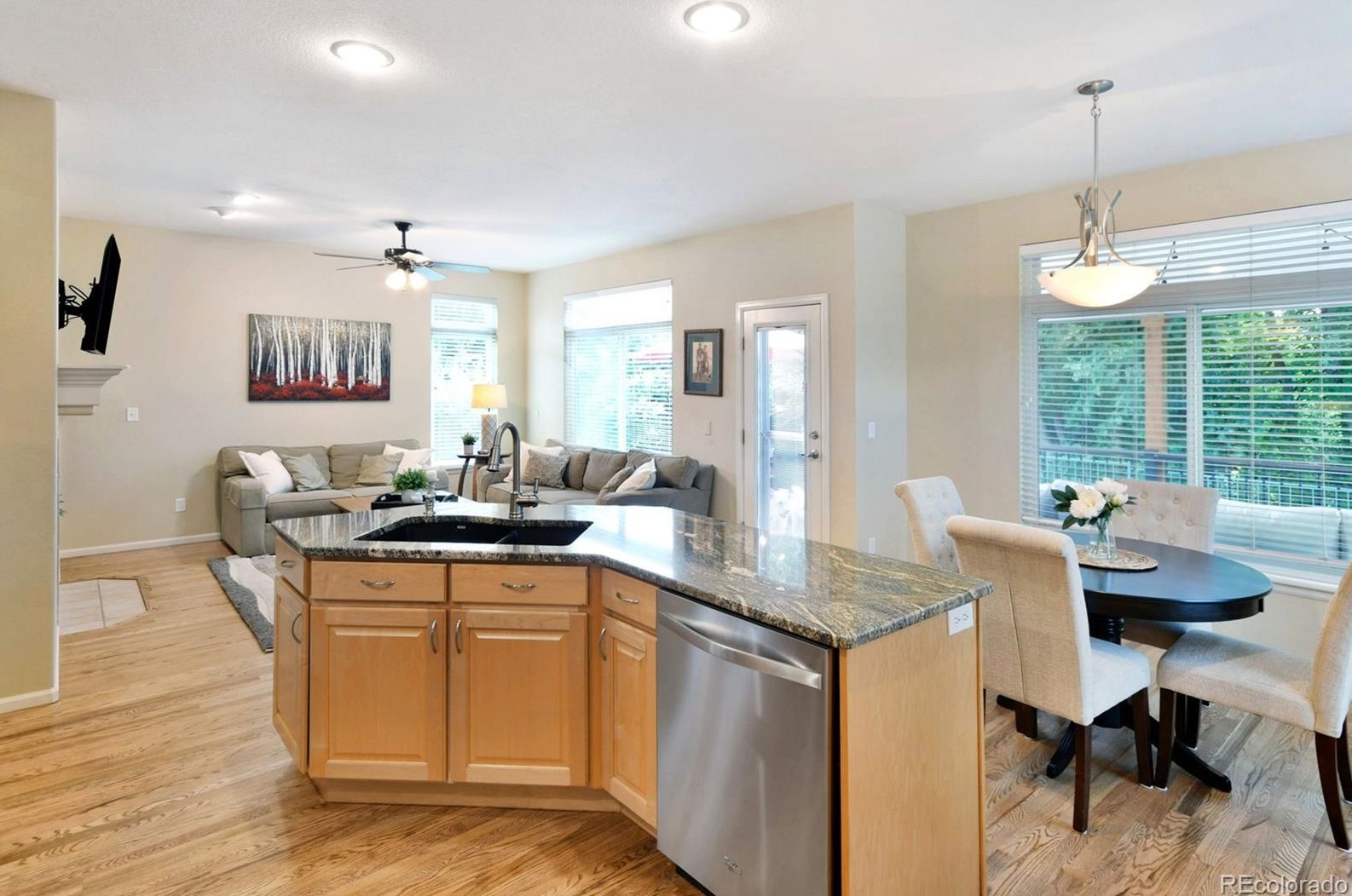 7045 Pike Ct, Arvada CO  80007-7096 exterior