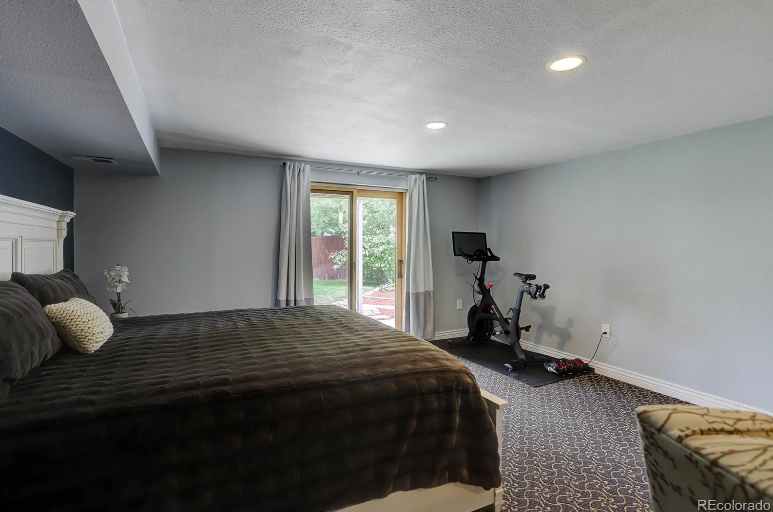 7702 Garrison Ct, Arvada CO  80005-4045 exterior