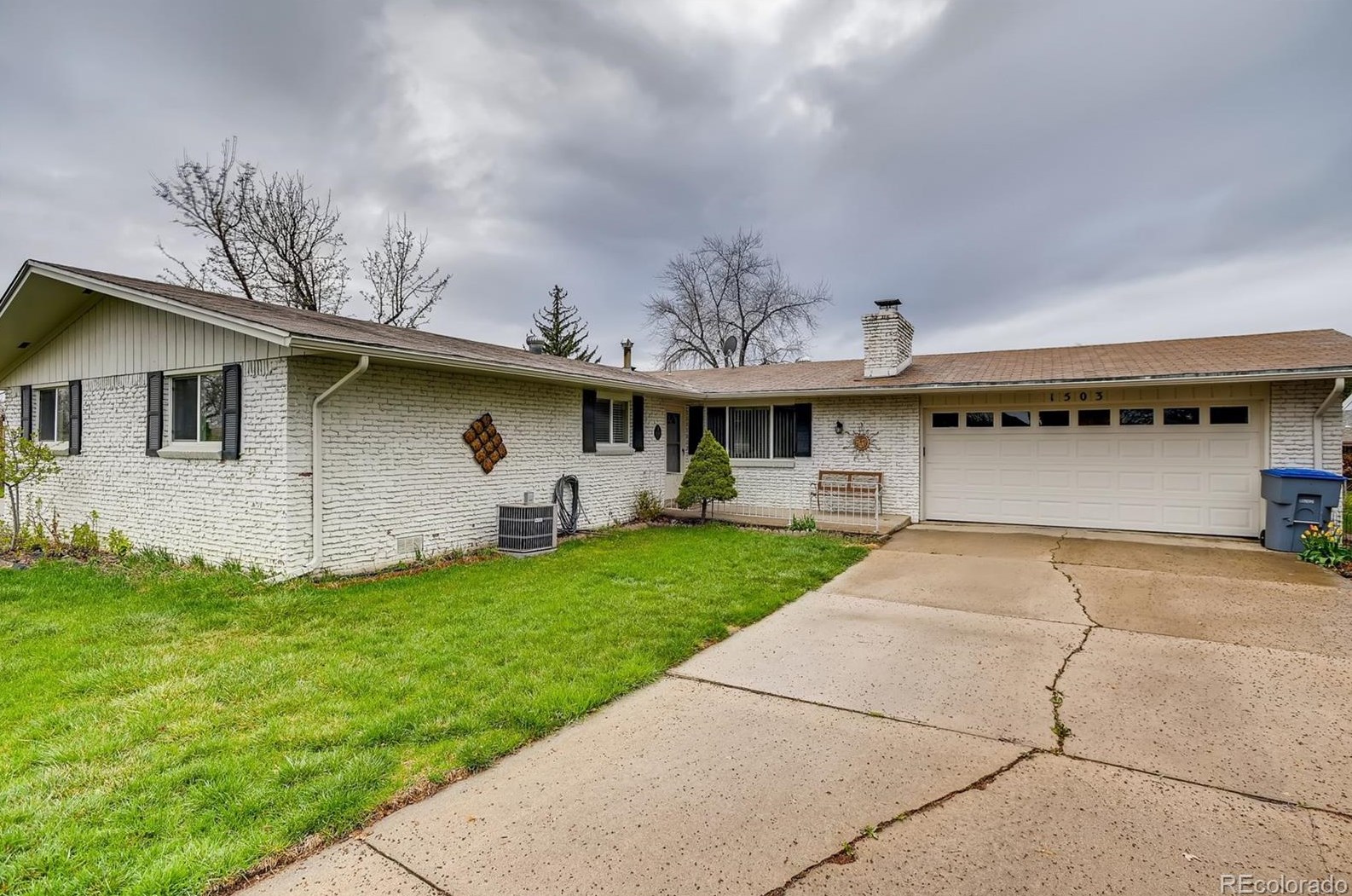 1503 Twin Sisters Dr, Longmont, CO 80504-3040