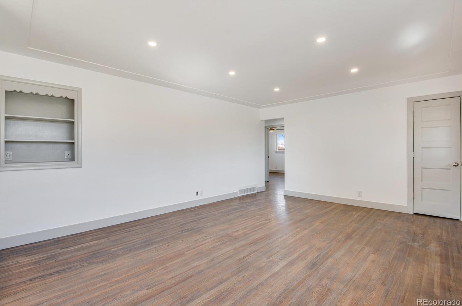 6065 Bannock St, Littleton CO  80120-2848 exterior