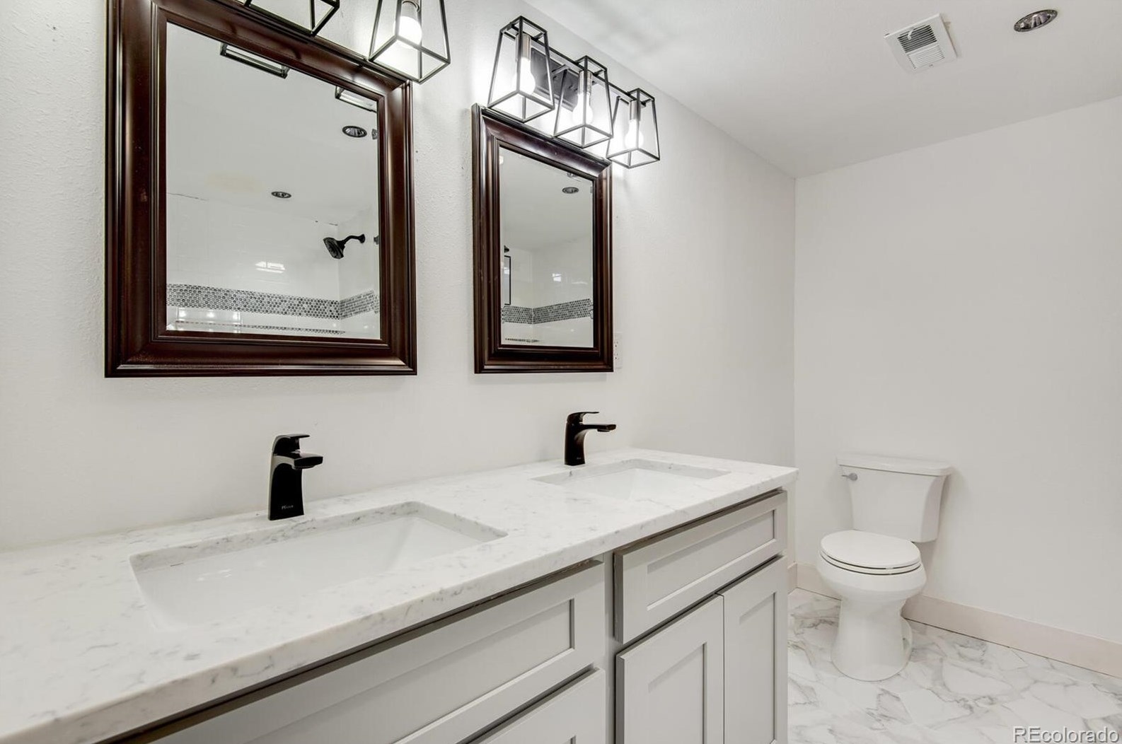 6065 Bannock St, Littleton CO  80120-2848 exterior