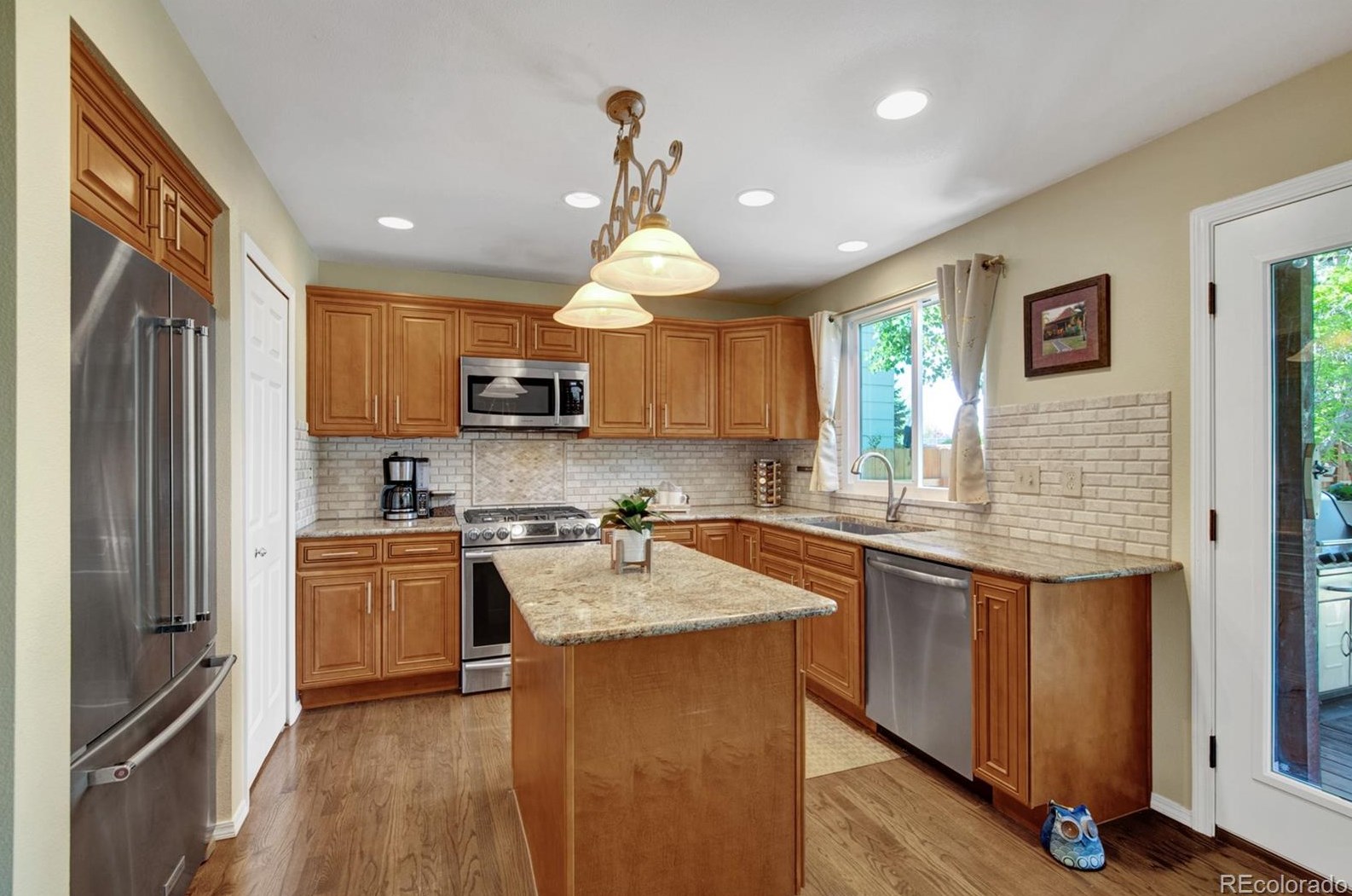 6818 Grand Pr Dr, Colorado Springs CO 80923-8763 exterior