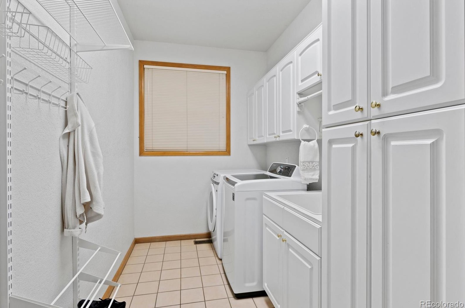 7078 Russell Ct, Arvada CO  80007-7680 exterior