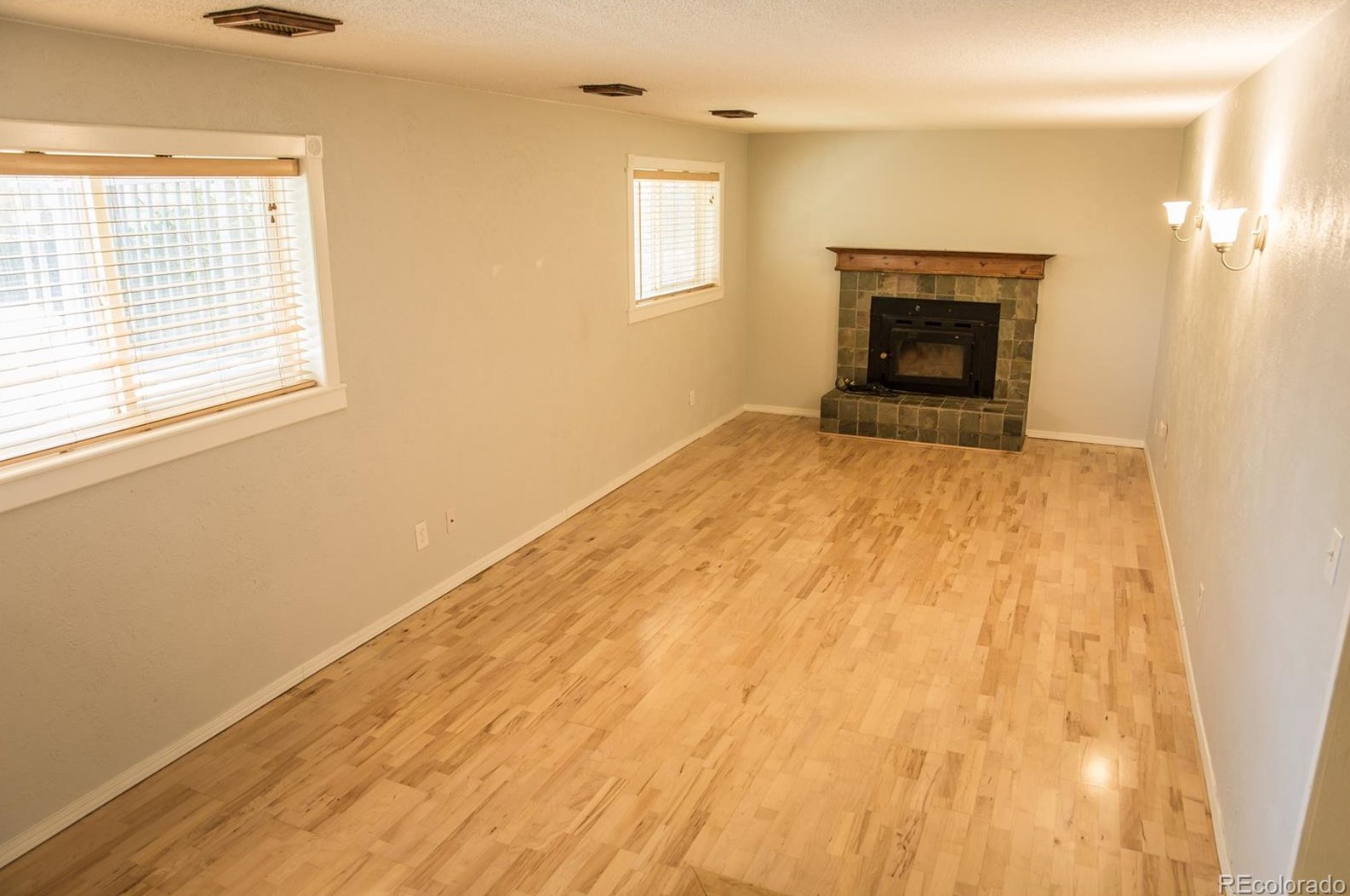 9536 Maplewood Ave, Littleton CO 80123-3428 exterior