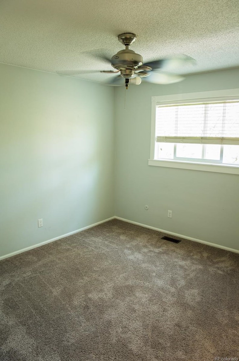 9536 Maplewood Ave, Littleton CO 80123-3428 exterior