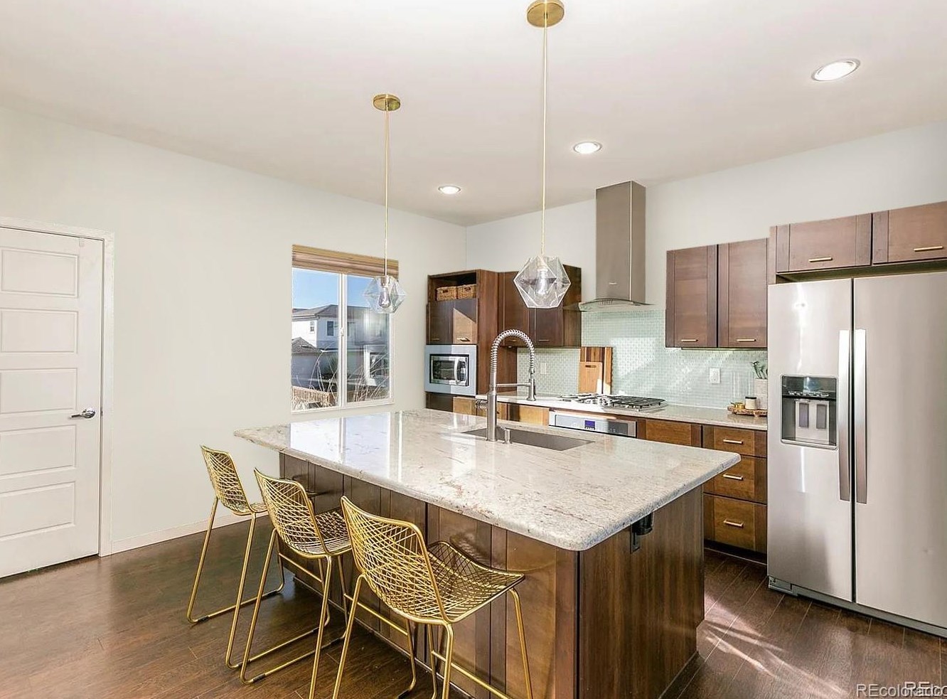 9653 Dunning Cir, Littleton CO  80126-8127 exterior