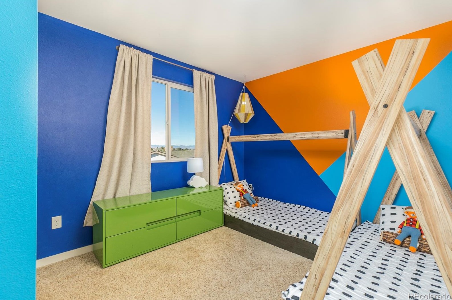 9653 Dunning Cir, Littleton CO  80126-8127 exterior