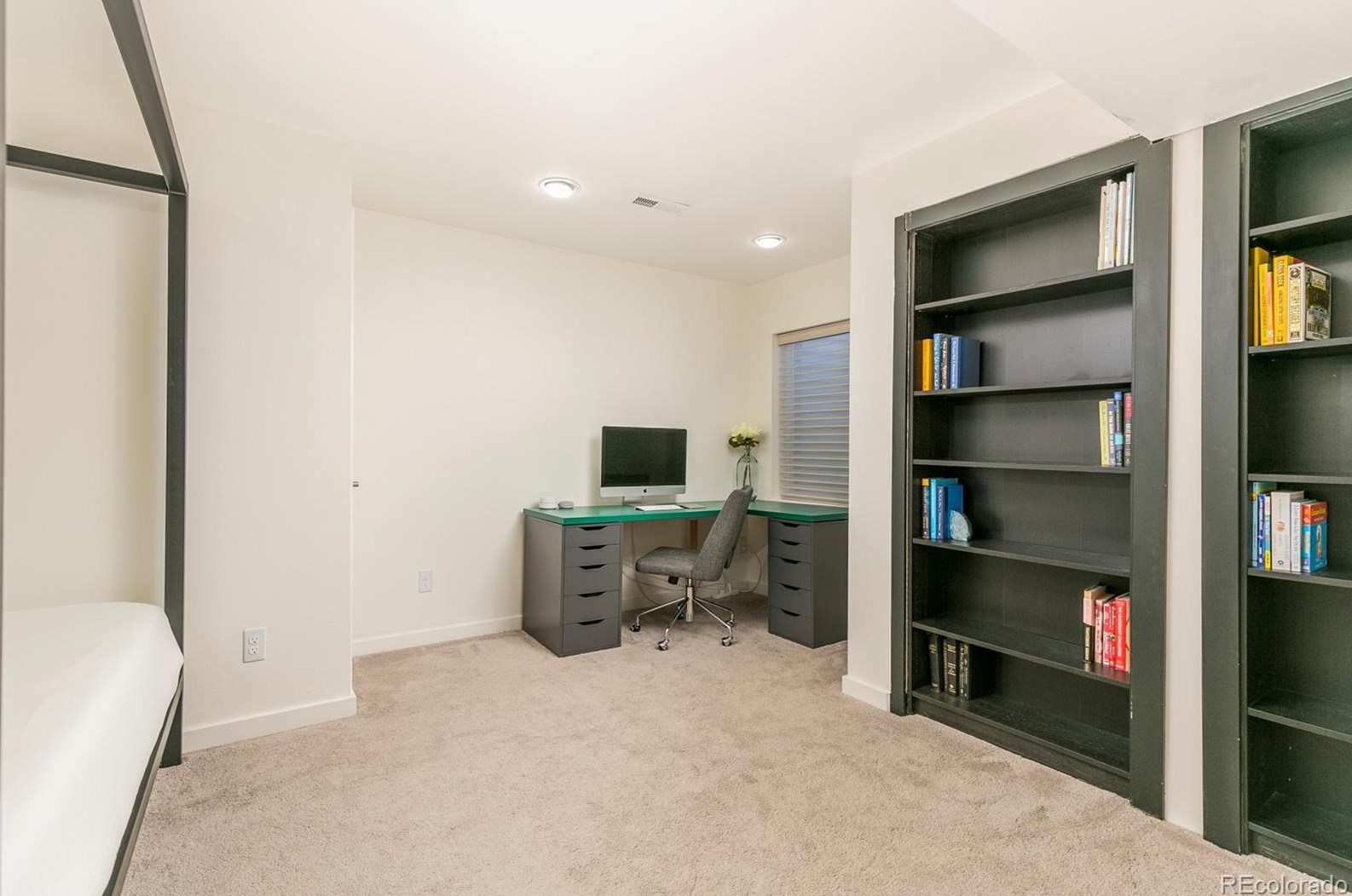 9653 Dunning Cir, Littleton CO  80126-8127 exterior