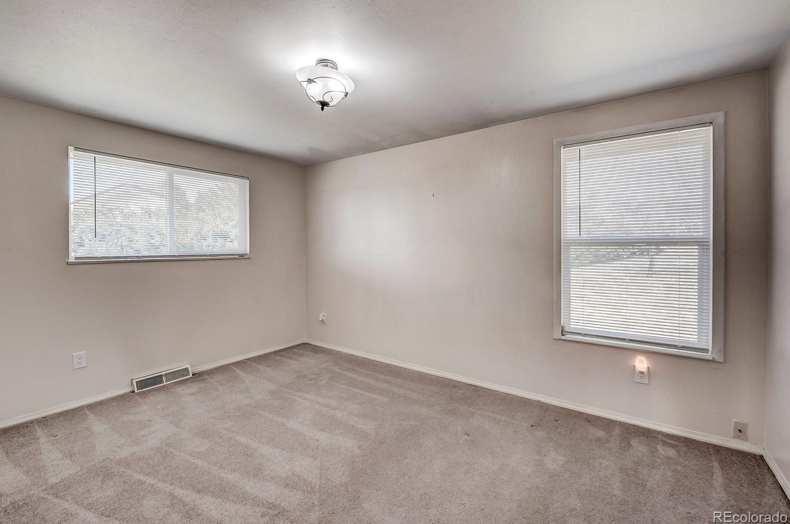 7519 Webster Ct, Littleton CO 80128-4857 exterior