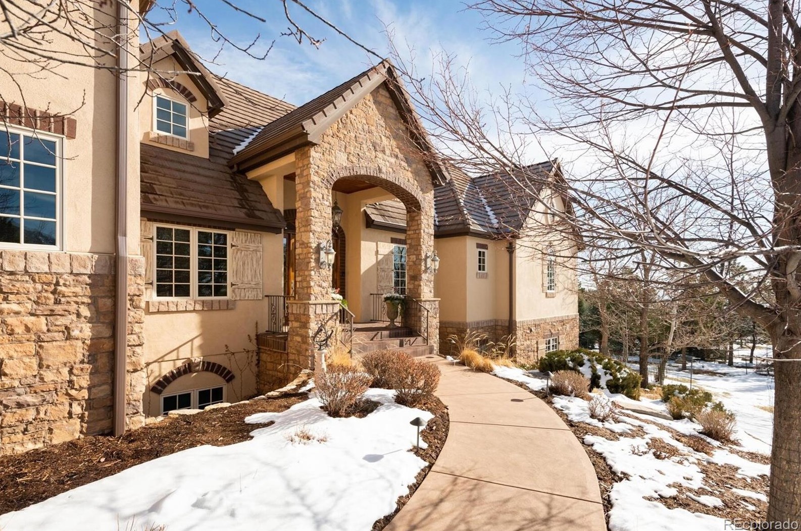 1950 Fox Mountain Pt, Colorado Springs, CO 80906-6909