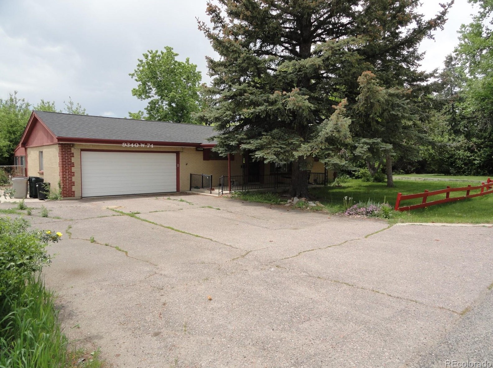 9340 74th Ave, Arvada, CO 80005-4107