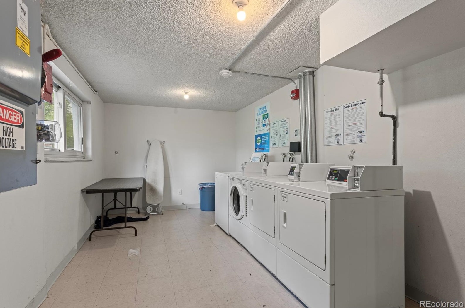 130 Highline Cir, Littleton CO  80122-1011 exterior