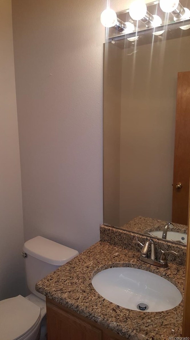 1062 Timbervale Trl, Littleton CO 80129-6945 exterior