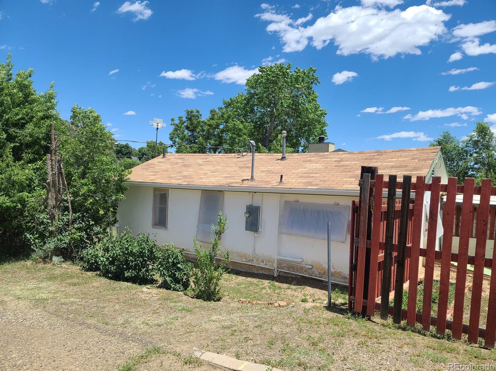 1116 Stonewall Ave, Beshoar Junction, CO 81082