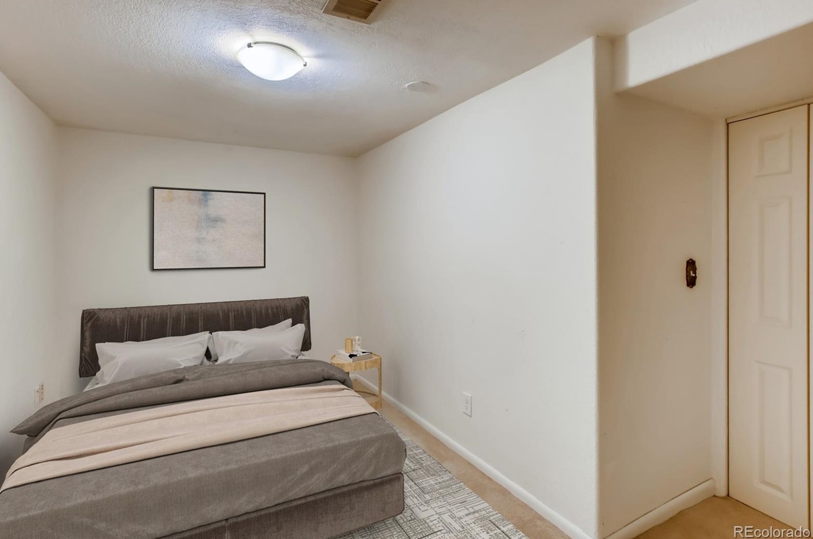 5815 Lakeview St, Littleton CO  80120-2323 exterior