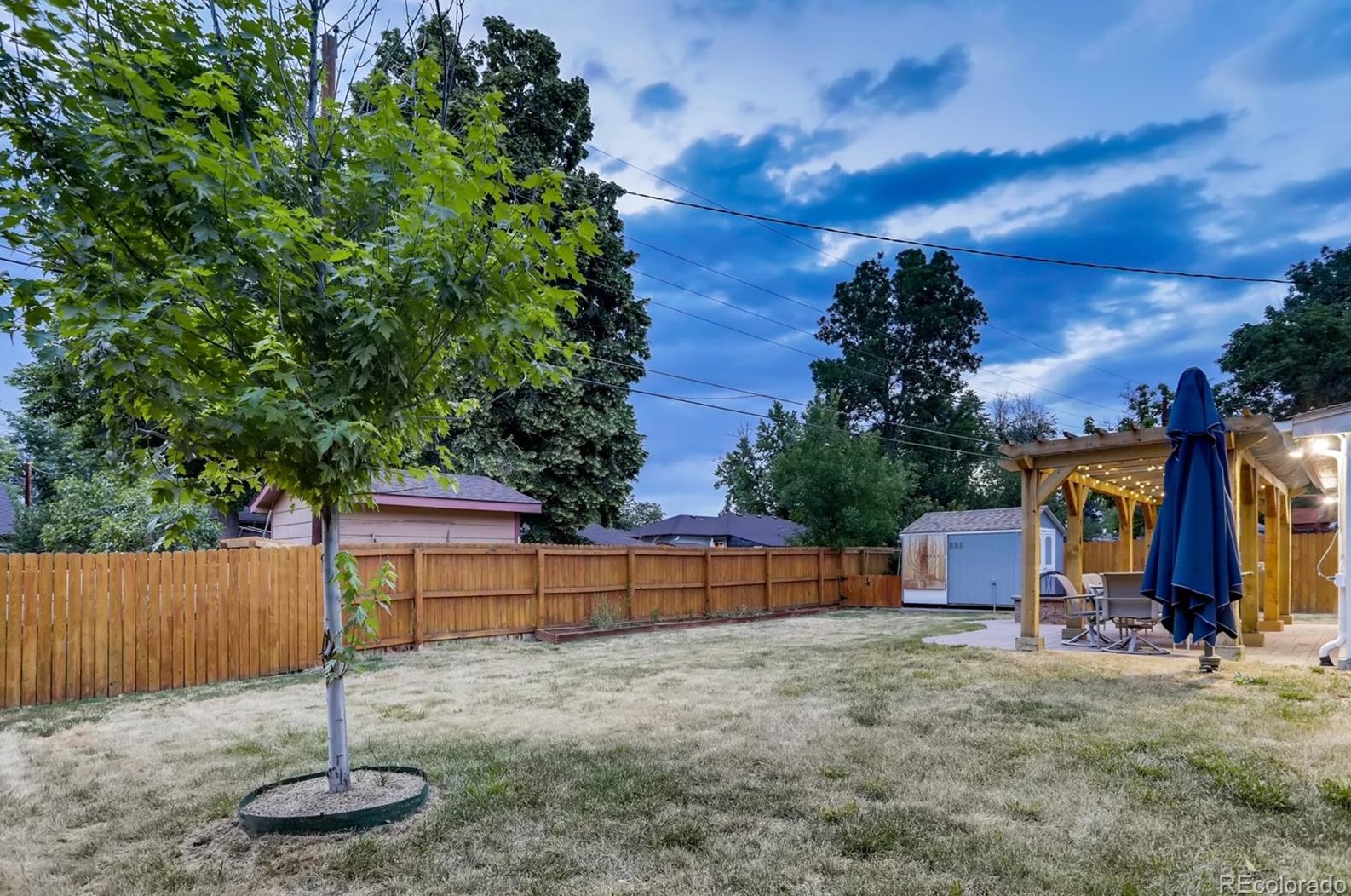 5815 Lakeview St, Littleton CO  80120-2323 exterior