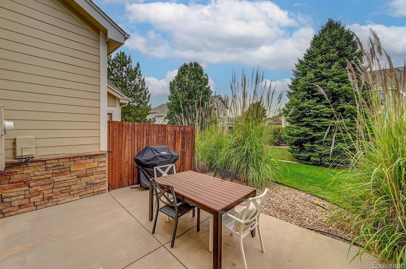 7484 Saratoga Pl, Littleton CO 80123-6310 exterior