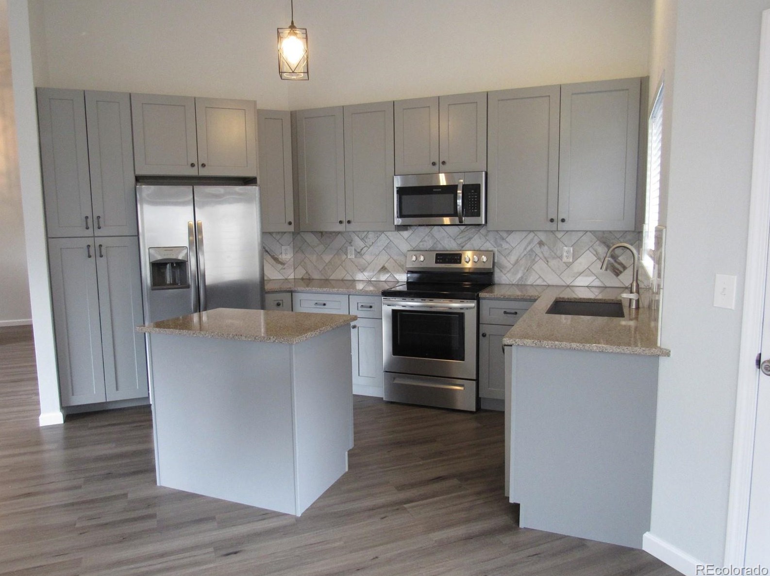 10460 82nd Ave, Arvada CO  80005-4701 exterior