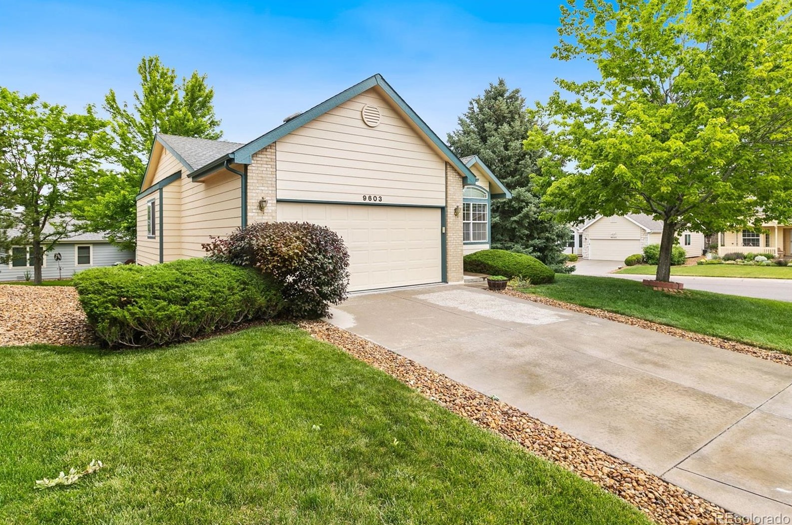 9603 Euclid Dr, Littleton, CO 80123-3192