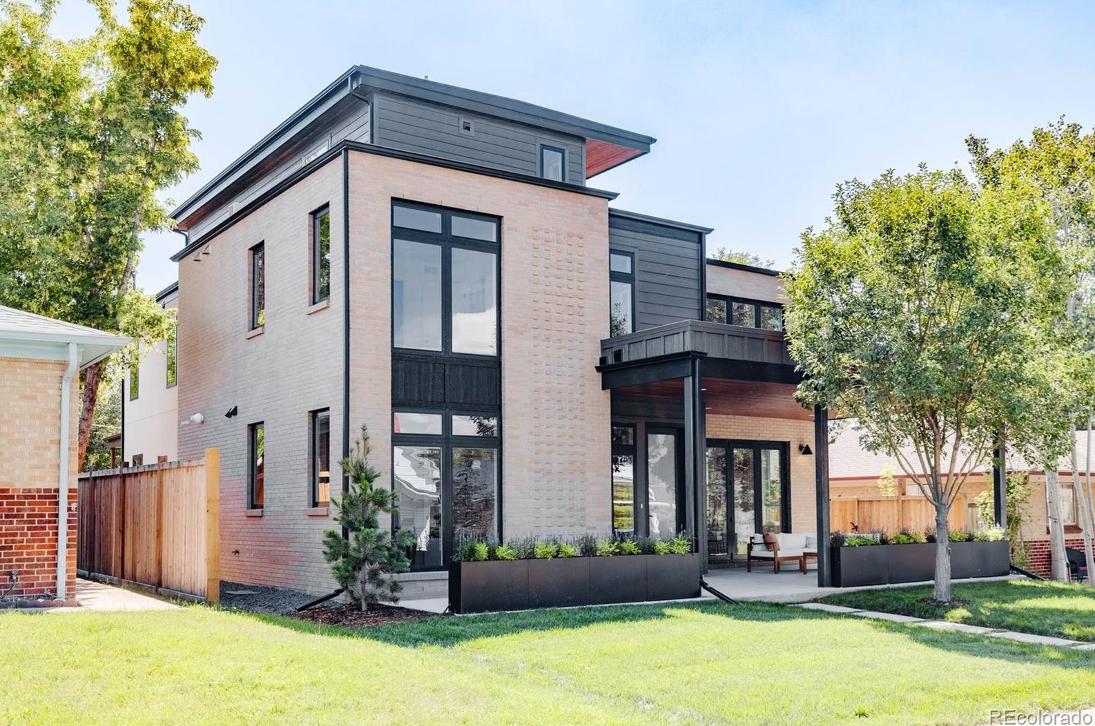 2136 Perry St, Denver, CO 80212-1159