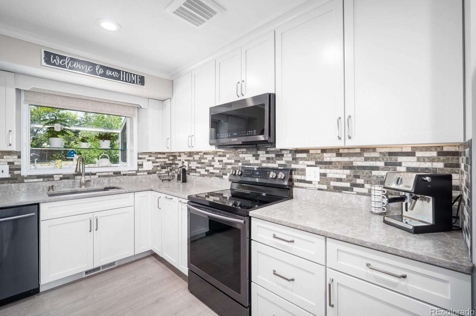 4899 Johnson St, Littleton CO 80127-8592 exterior