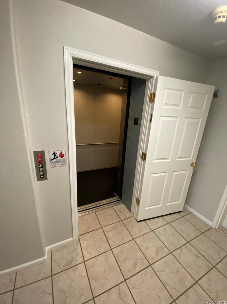 5855 Vance St, Arvada CO  80003-5450 exterior