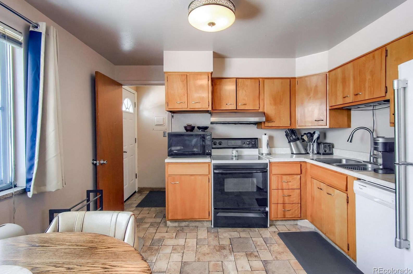 6719 Gray Ct, Arvada CO  80003-4347 exterior