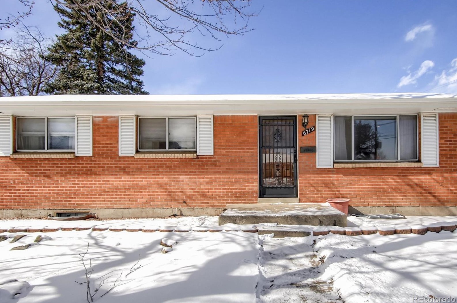 6719 Gray Ct, Arvada CO  80003-4347 exterior