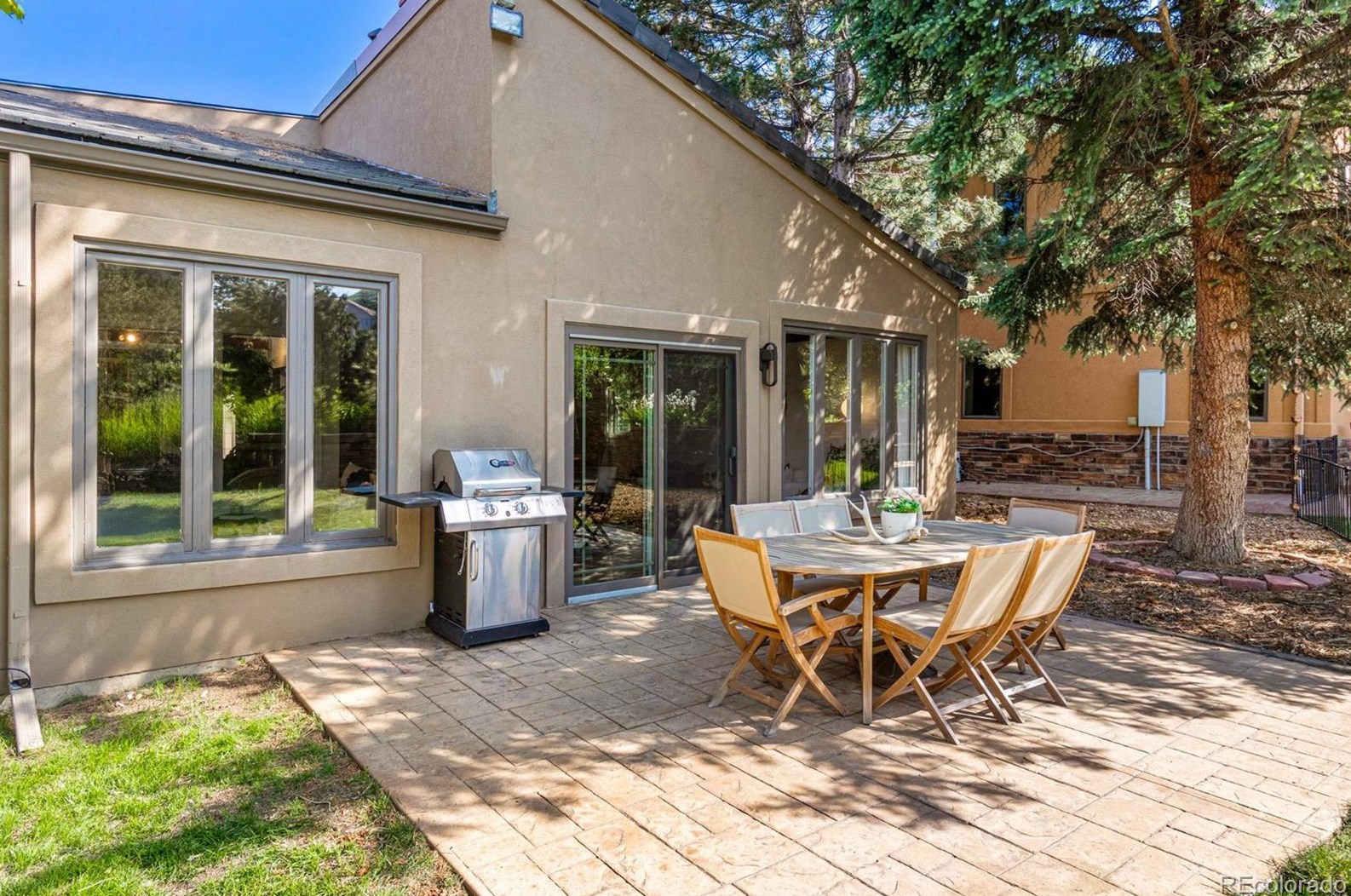 6624 Willow Broom Trl, Littleton CO  80125-9071 exterior