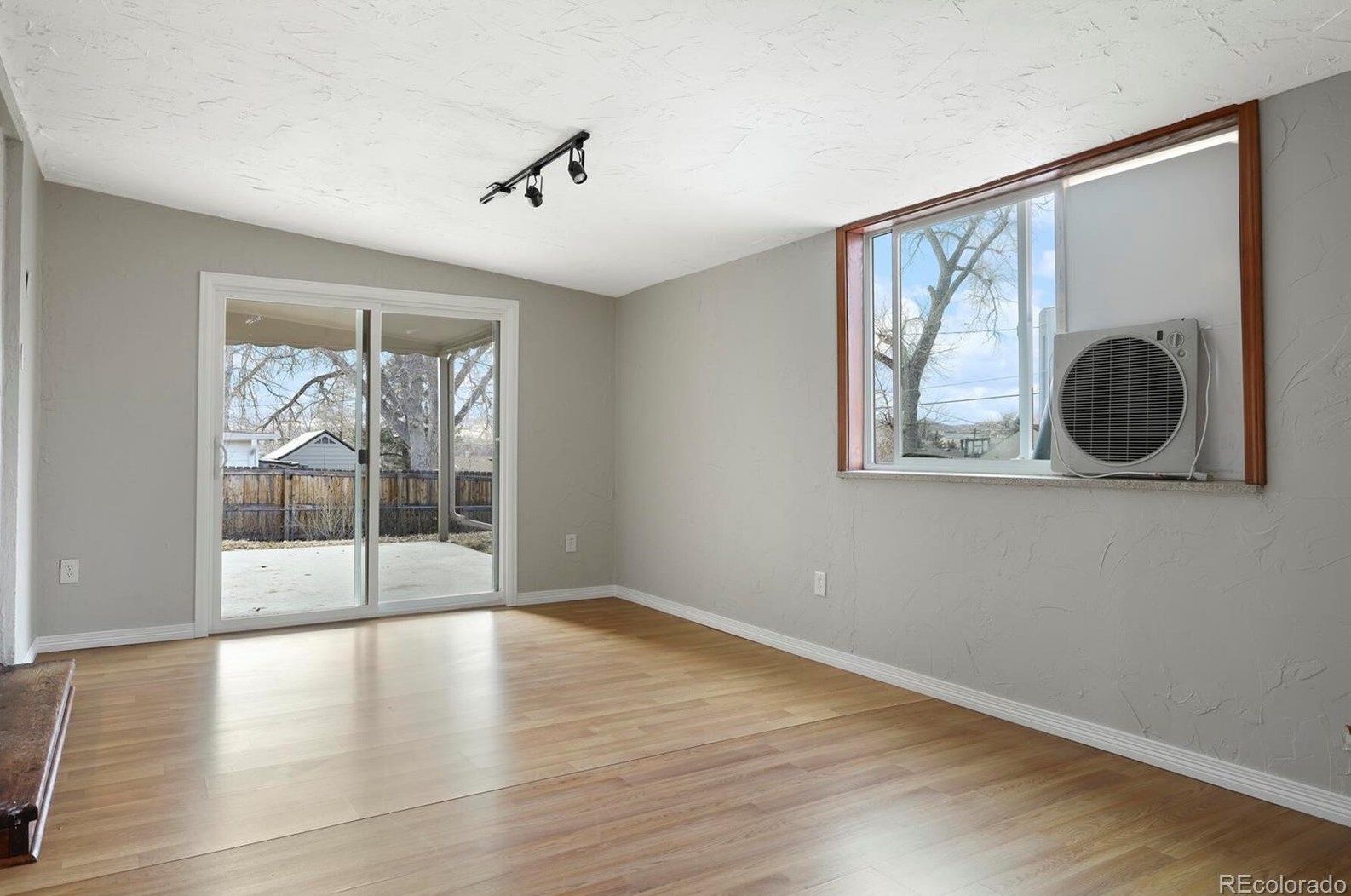 105 Birch Ave, Castle Rock CO 80104-2225 exterior