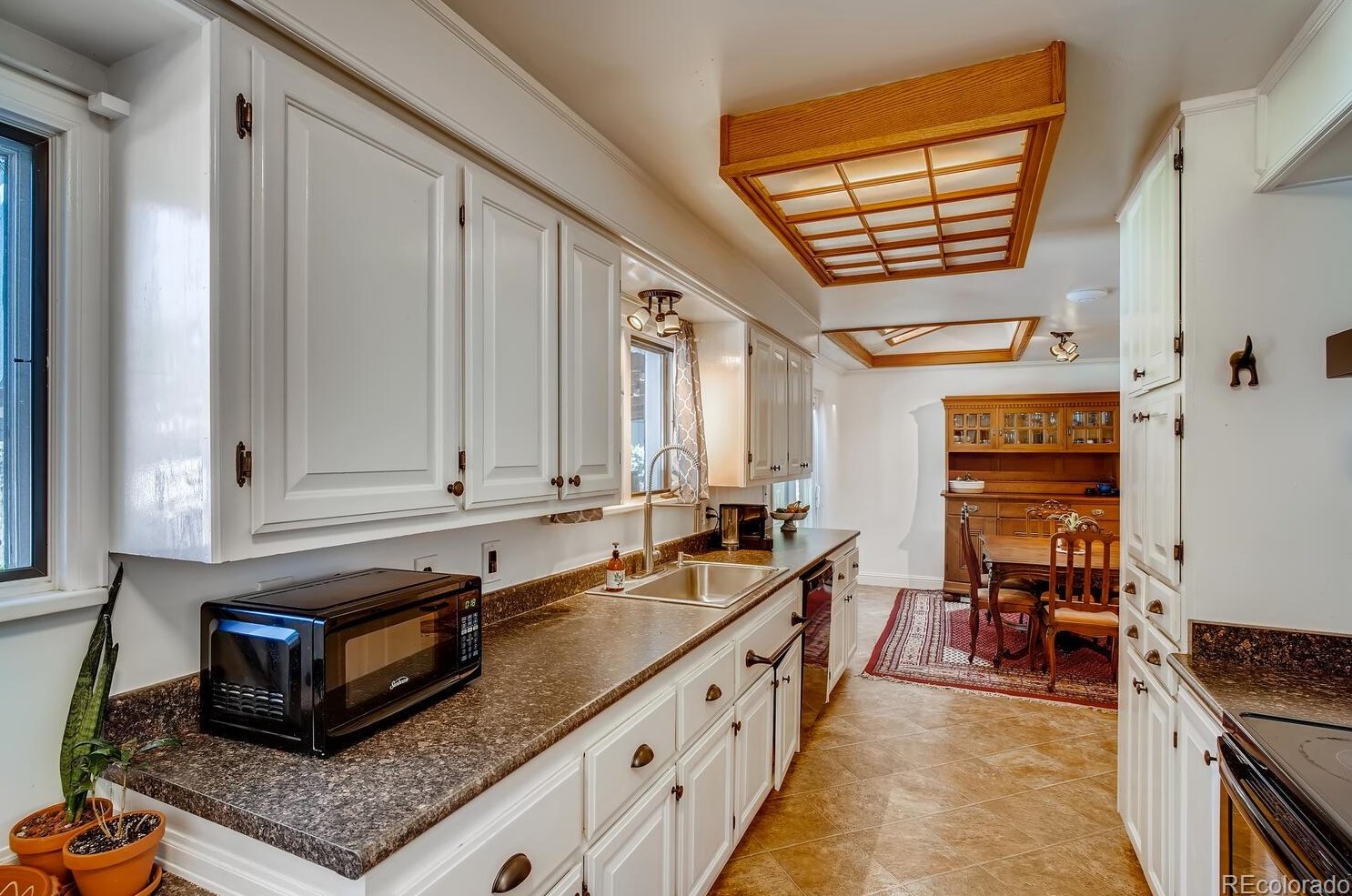 7155 Lincoln St, Littleton CO  80122-1141 exterior