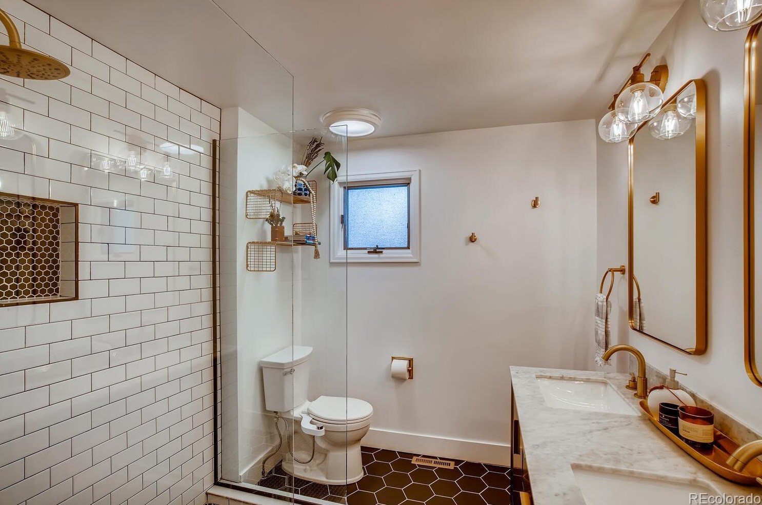 7155 Lincoln St, Littleton CO  80122-1141 exterior