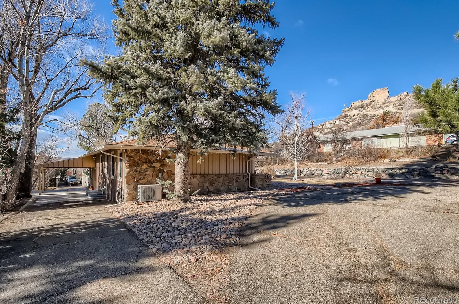 607 Gilbert St, Castle Rock, CO 80104-2221