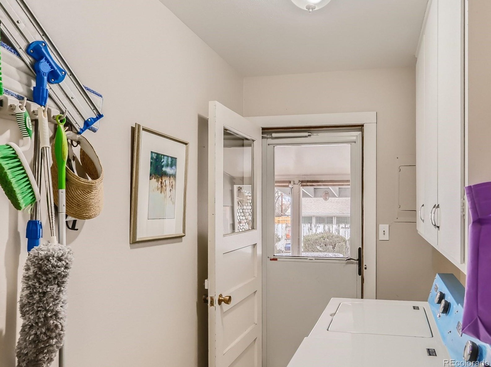 7073 Cody Dr, Arvada CO  80004-1728 exterior