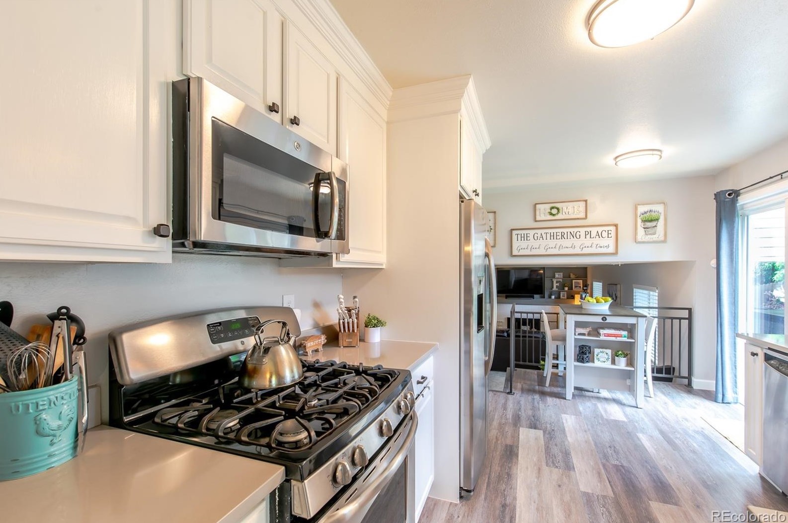 5566 Davies Pl, Littleton CO 80122-2141 exterior