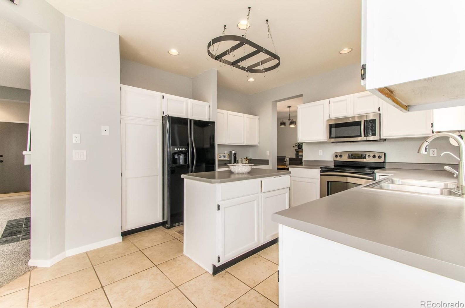 7161 Townsend Dr, Littleton CO 80130-4126 exterior