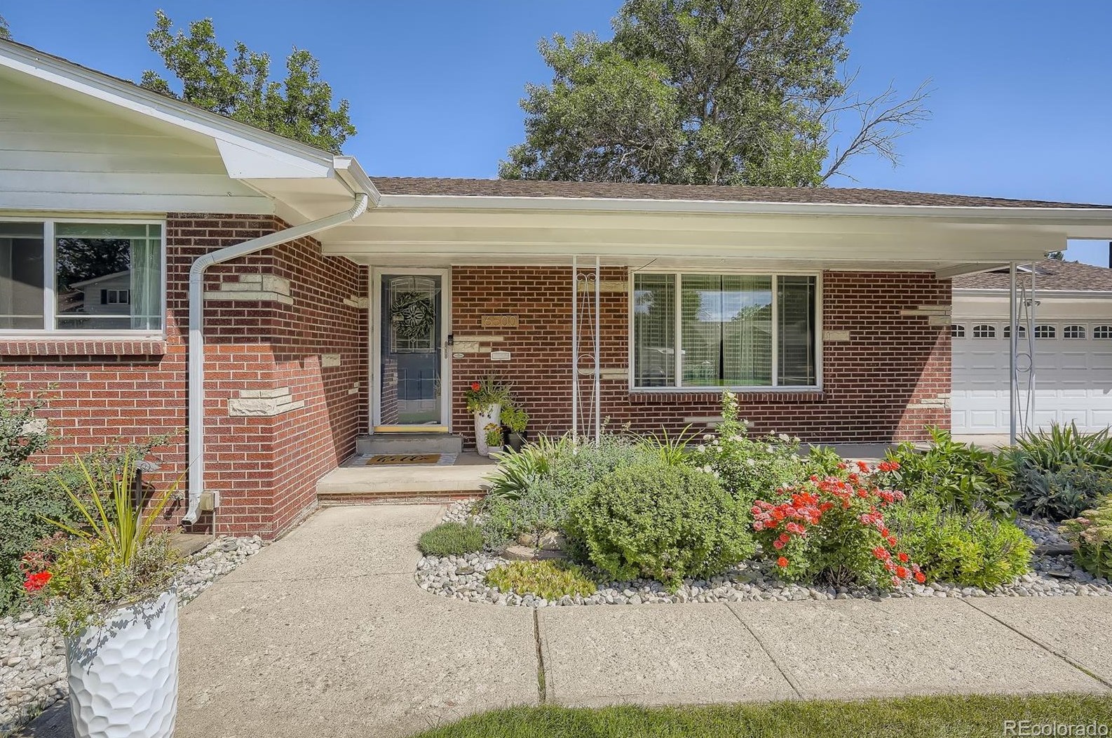 6500 Saulsbury Ct, Arvada, CO 80003-4424
