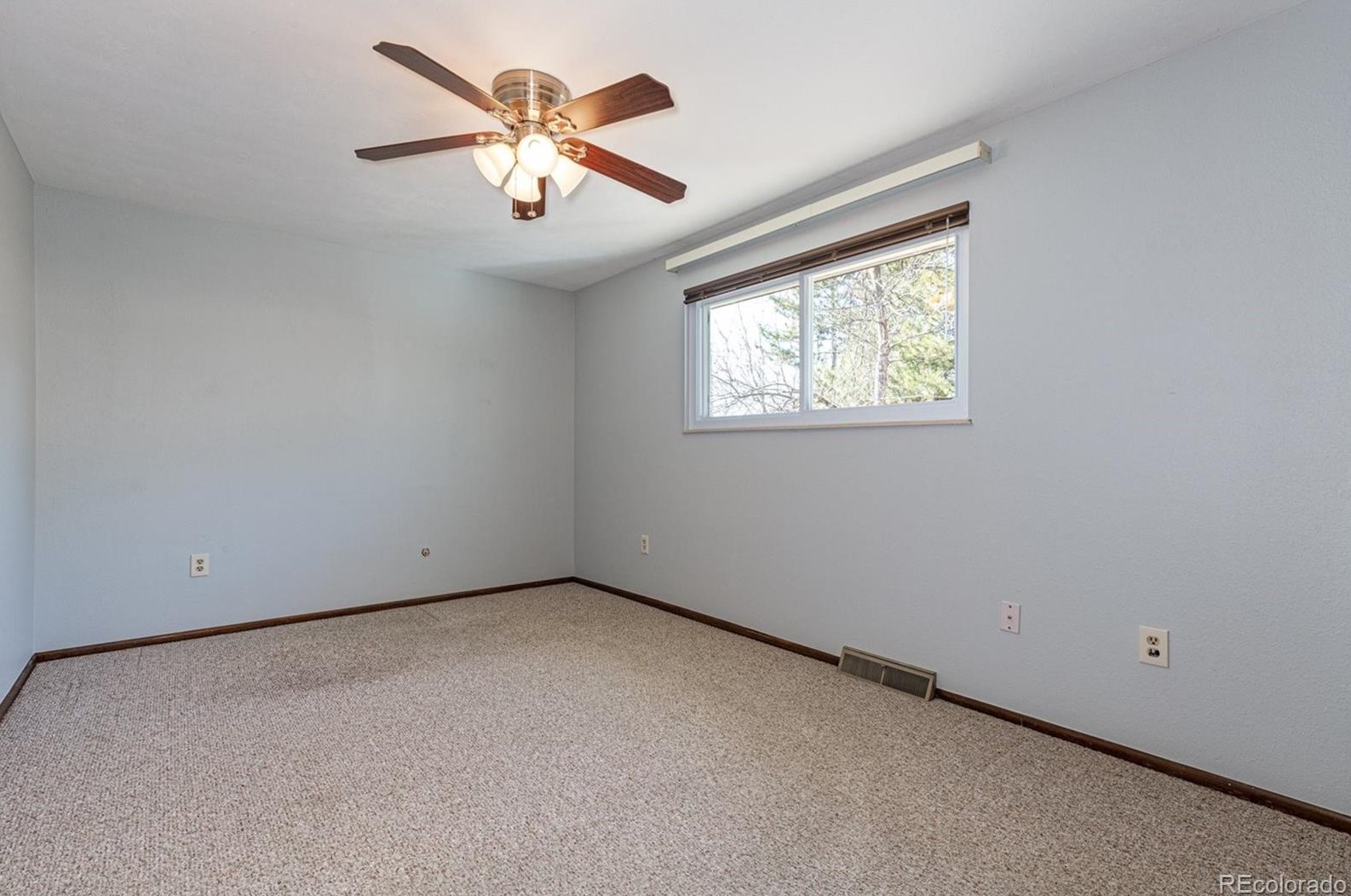 7467 Ames Ct, Littleton CO 80128-7002 exterior