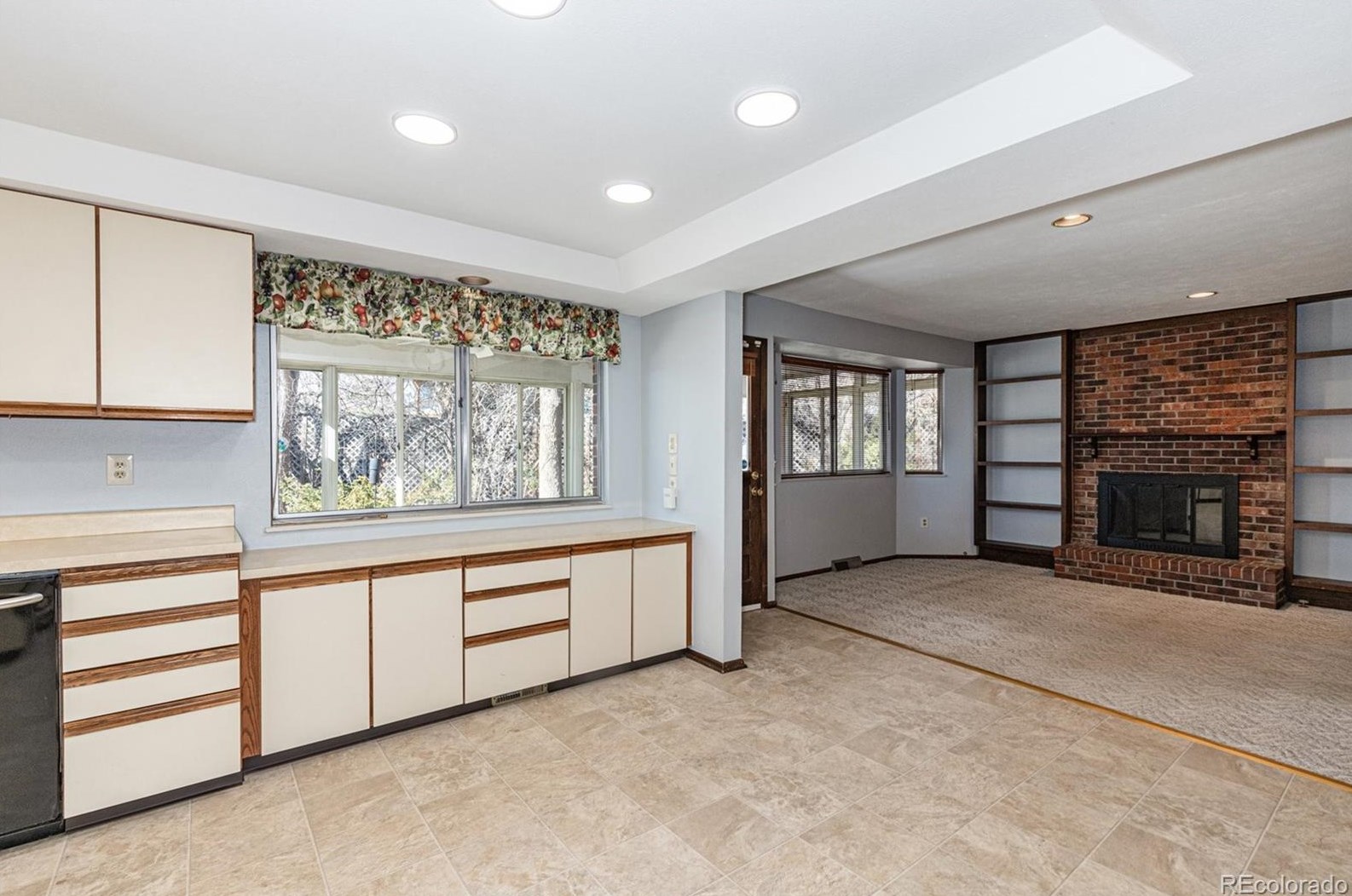 7467 Ames Ct, Littleton CO 80128-7002 exterior